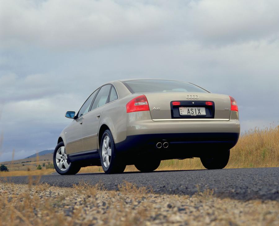 Audi A6 3.0 Sedan (4B, C5) 2002 года  (AU) (фото 3 из 4)